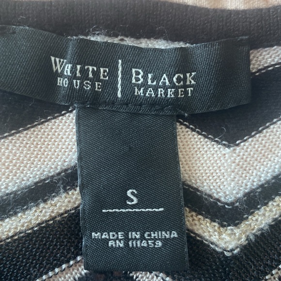 EUC White House Black Market Sweater (size Small) - Picture 8 of 9